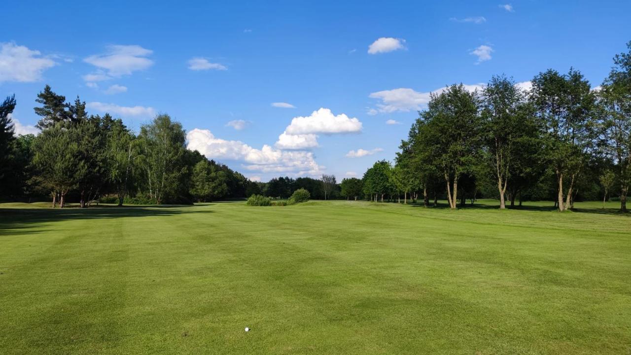 Golf Resort Lazne Bohdanec Exterior photo